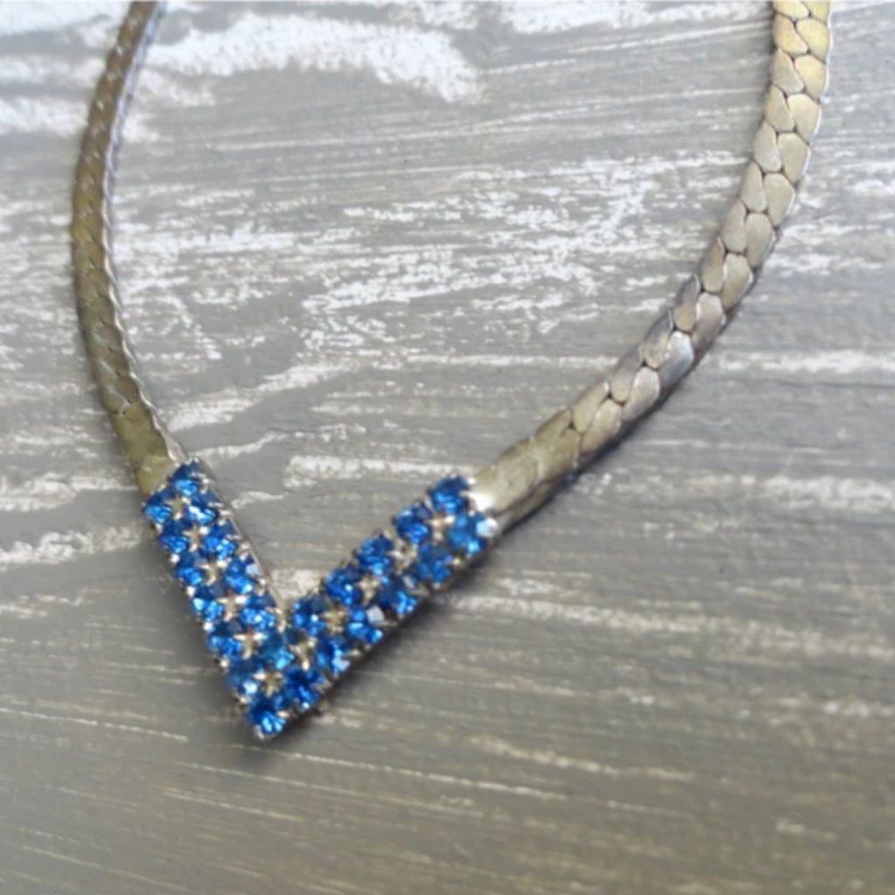 Silver Choker V-tip Necklace with Tiny blue jewel stones